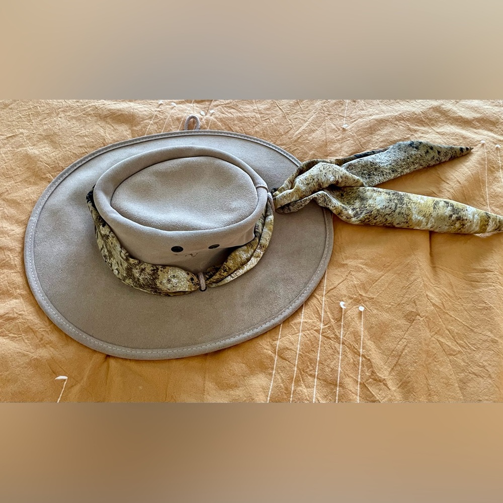 Vintage Suede Grizzly Hatters Squashy Hat